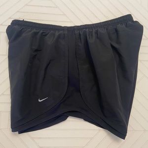 Womens Nike Tempo Shorts XL